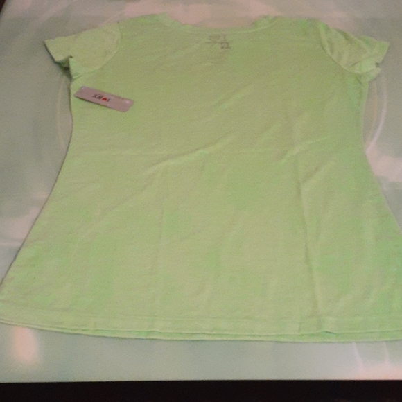 tees - Picture 2 of 3